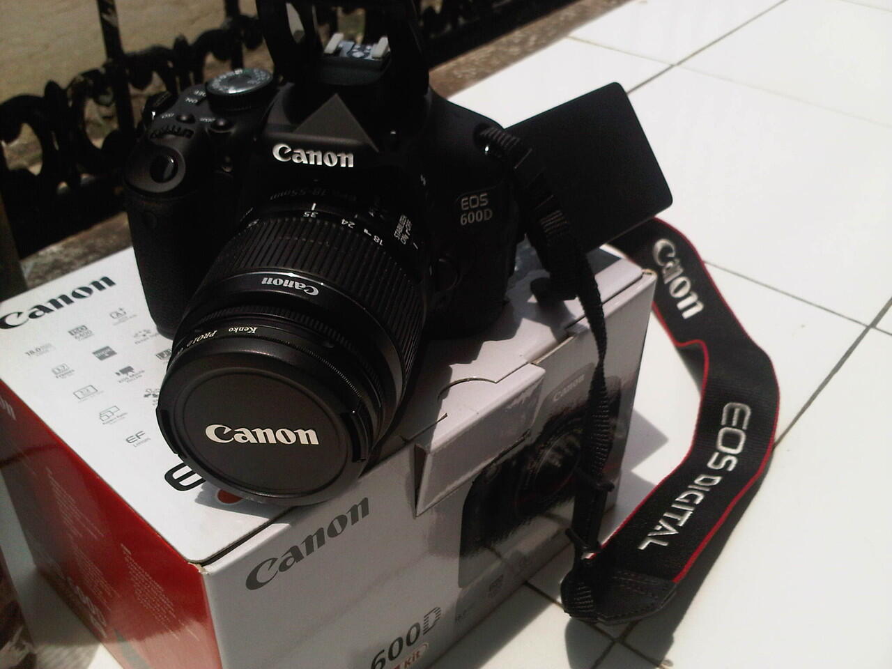 JUAL CAMERA EOS 600D SEGERA!