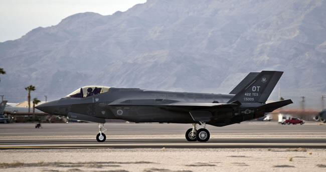 F-35 Memasuki Pengujian Operasional di Edwards dan Nellis Air Force Base