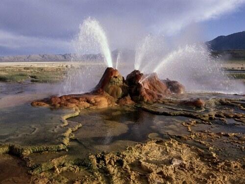 Geyser tak biasa di Black Rock