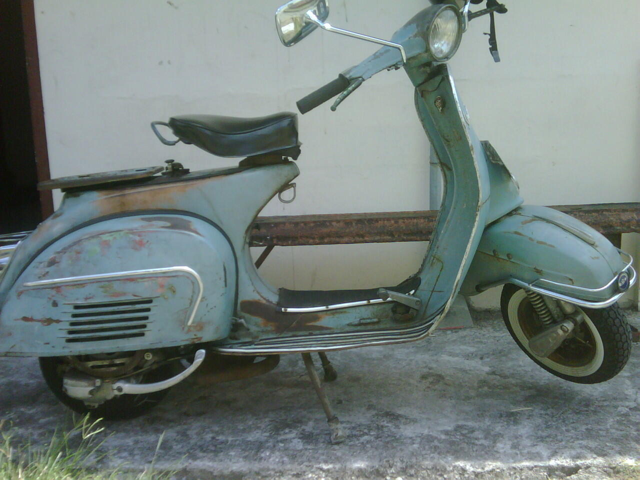 Vespa super 69 orisinil yogyakarta
