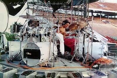 15 Drum Set-nya Para Drummer Dunia 