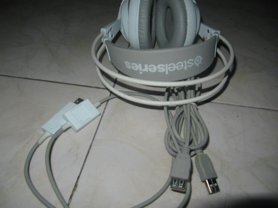 Siberia V2 edisi frost blue