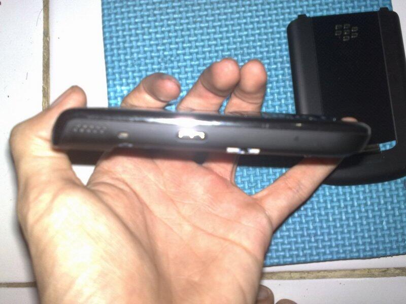 Bb/blackberry 9650 essex jogja/yogyakarta