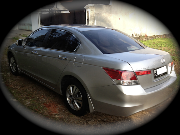 Honda accord new Vtec 2010 vti SILVER good