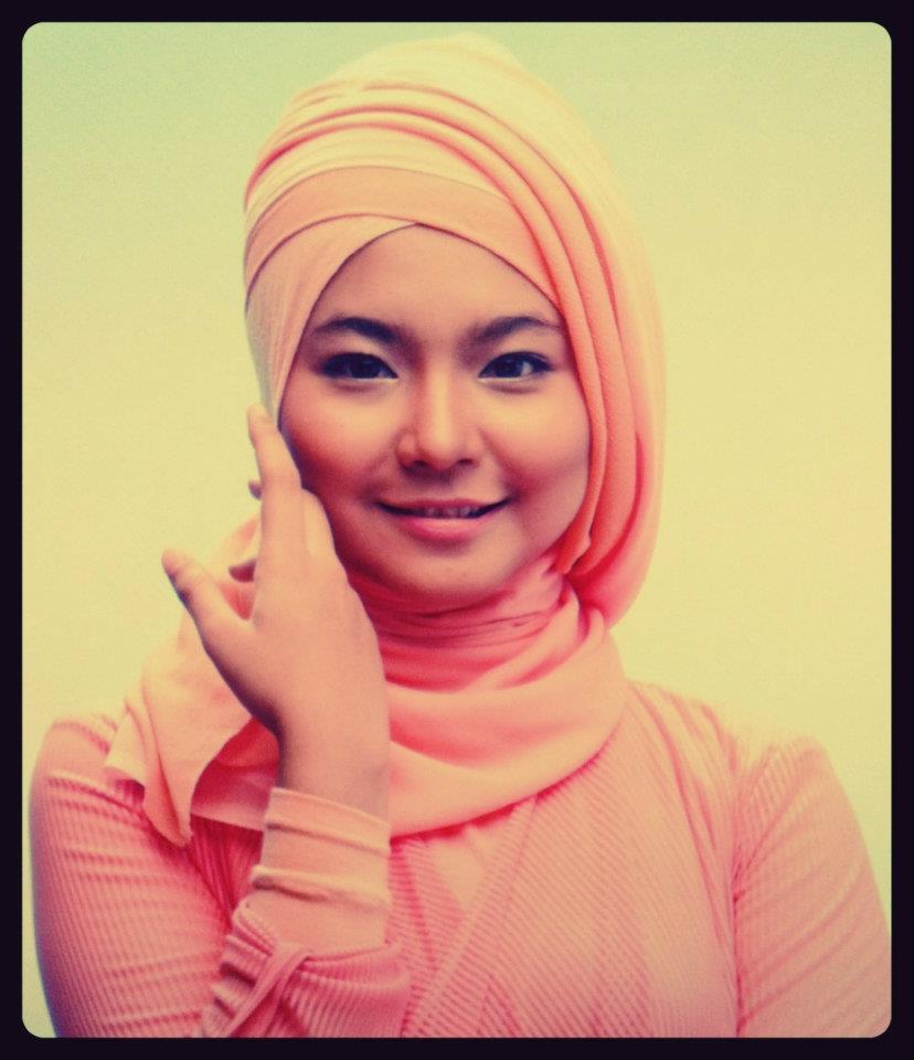 GALLERY CEWE BERJILBAB , ayo masuk yang demen....