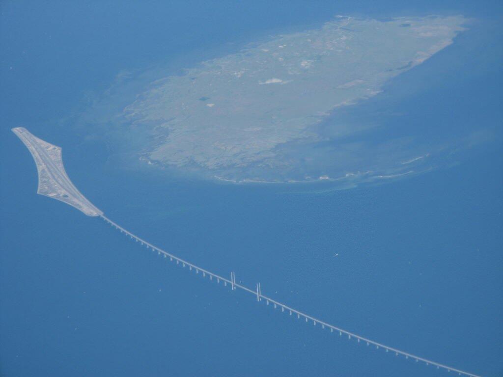 Kemegahan Jembatan dan pulau buatan, Oresund Bridge