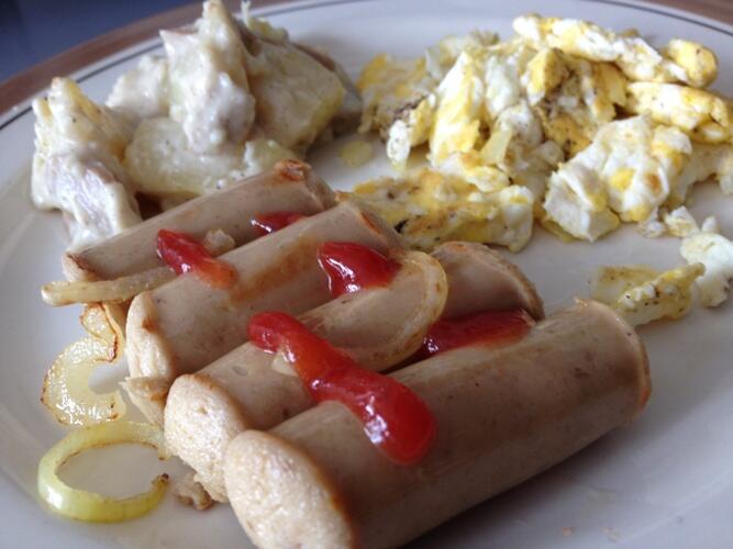SUPLIER makanan Bratwurst, Sosis, Baso untuk Cafe, Catering dan Hotel