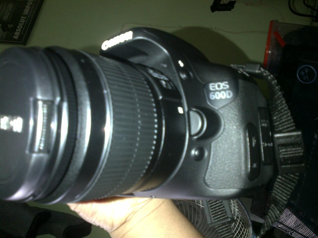 Canon Eos 600D Kit 18-55mm