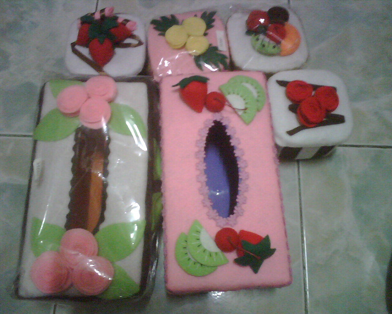 Terjual Toples Flanel, Kotak Tisu, Gantungan Kunci dengan