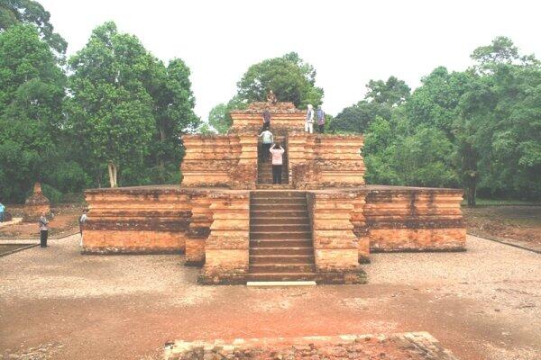 Candi Tidak hanya di Jawa/Bali. Sumatera juga ada. masupp gan nambah ilmu.