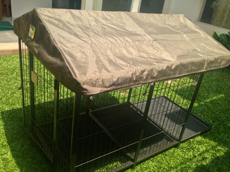 WTS PET HOUSE / DOG CAGE (KANDANG ANJING) knockdown dengan atap.