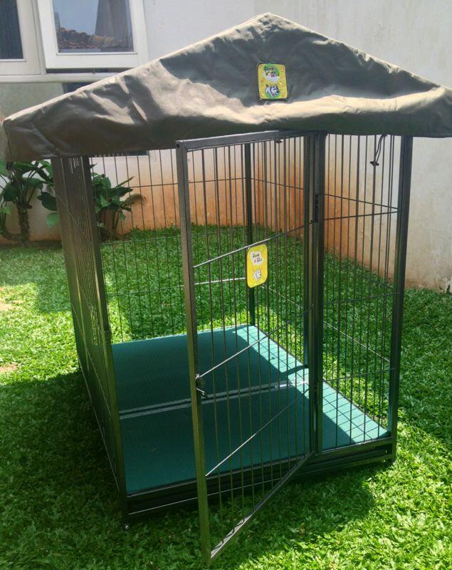 WTS PET HOUSE / DOG CAGE (KANDANG ANJING) knockdown dengan atap.