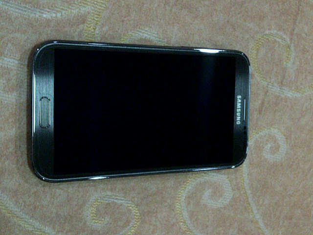 Samsung Galaxy Note II kondisi 99%..mulus..garansi sampai Nov 2013