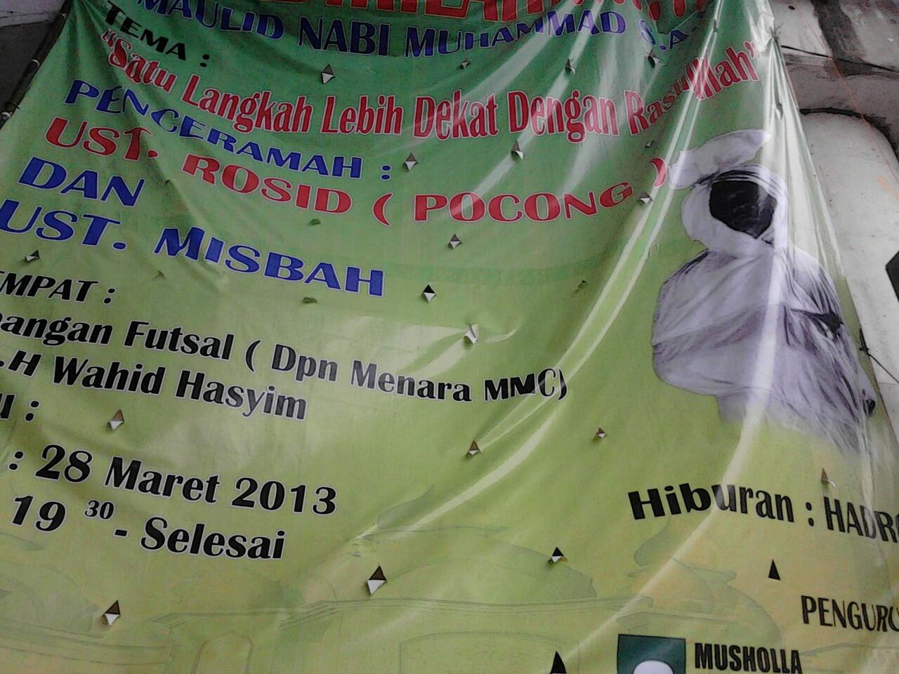 &#91;PIC&#93; NGERIII....MAULID-AN MALAH NGUNDANG POCONG!!!