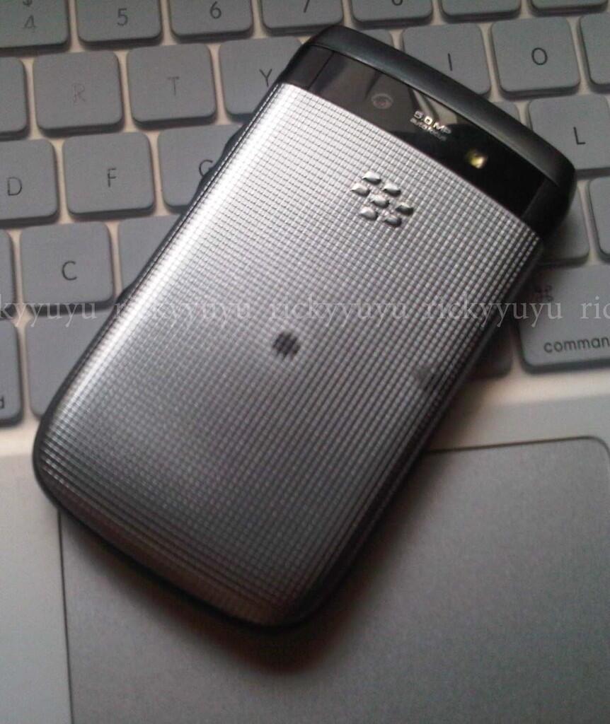 Jual Torch 2 9810 Silver, garansi Wii, pembelian 15 April 2012