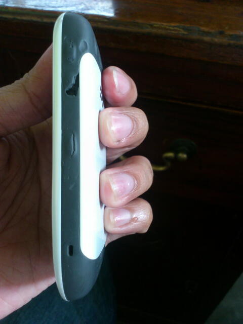 BANDUNG - BLACKBERRY 8520 GEMINI - MURAH,CUMA 750RB MASIH SEGEL TAM - BANDUNG