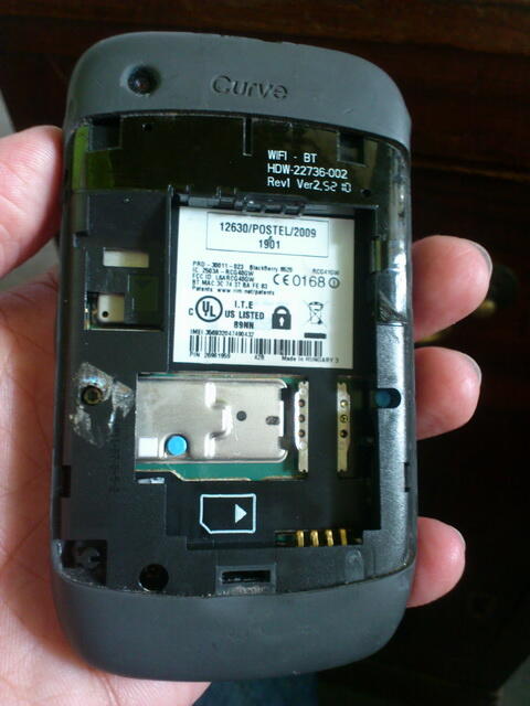 BANDUNG - BLACKBERRY 8520 GEMINI - MURAH,CUMA 750RB MASIH SEGEL TAM - BANDUNG