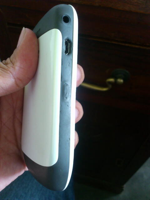 BANDUNG - BLACKBERRY 8520 GEMINI - MURAH,CUMA 750RB MASIH SEGEL TAM - BANDUNG