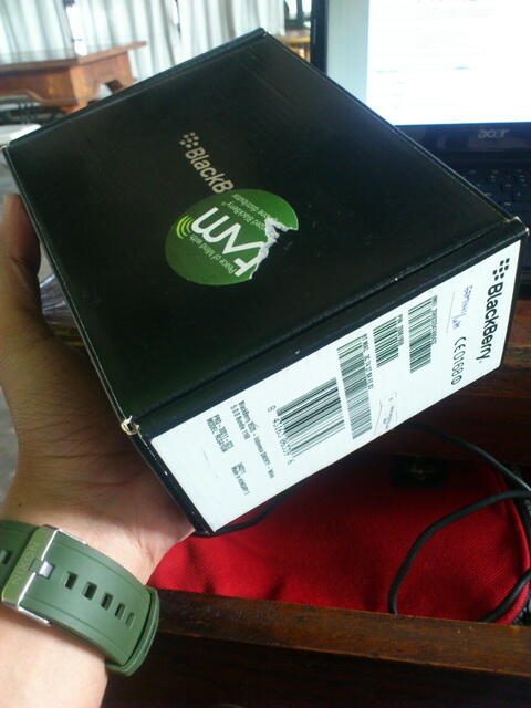 BANDUNG - BLACKBERRY 8520 GEMINI - MURAH,CUMA 750RB MASIH SEGEL TAM - BANDUNG
