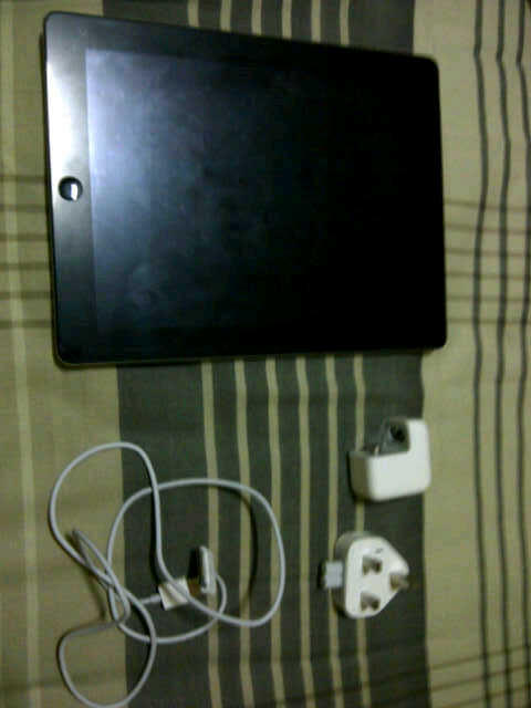 IPAD 2 16GB 3G WIFI BLACK MULUSSSS!!