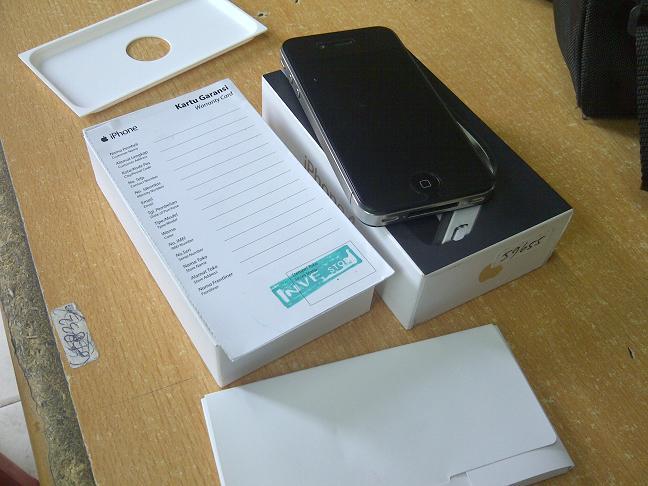 iphone4 32gb garansi resmi ses cuman 3.7juta