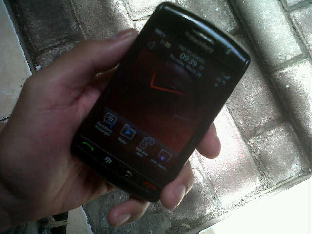 JUAL Blackberry 9530 (storm 1) BANDUNG
