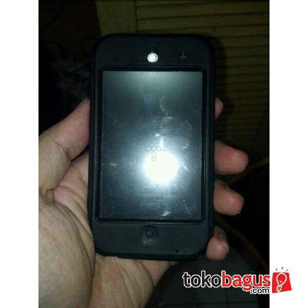 WTS iPOD 4th bonus otterbox...