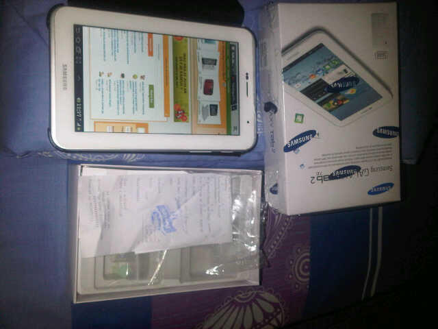 Wts cepat IPhone 4 16GB Black fullset ori / mulus / bisa TT android / 3,3jt