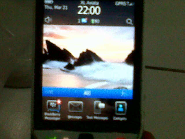 Jual BB Torch 9800 putih Mulusss