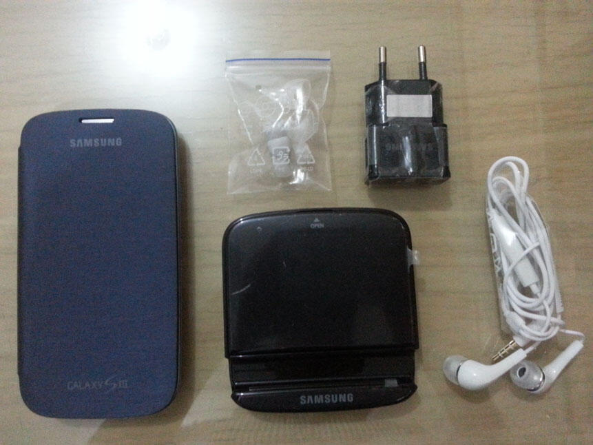 Samsung Galaxy SIII + Battery Kit