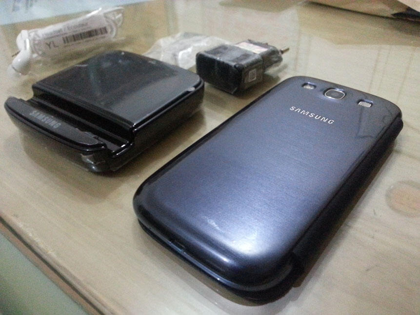 Samsung Galaxy SIII + Battery Kit