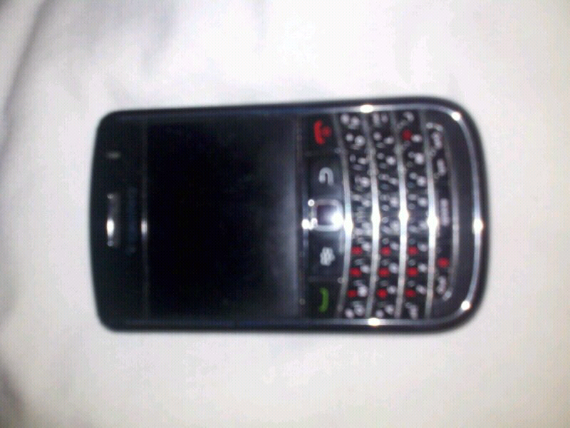 wts/jual cepat 2 buah bb 9650 gsm-cdma mulus like new