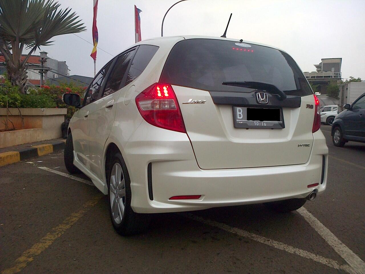 Honda Jazz RS Facelift AT Putih Mutiara km 10rban