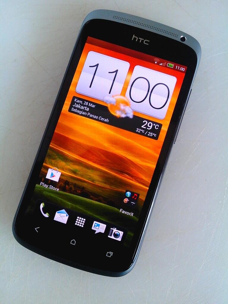 HTC ONE S istimewa mulus 100% paling murah