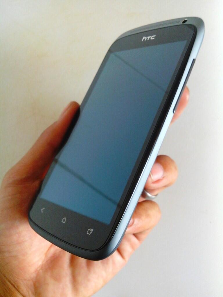 HTC ONE S istimewa mulus 100% paling murah