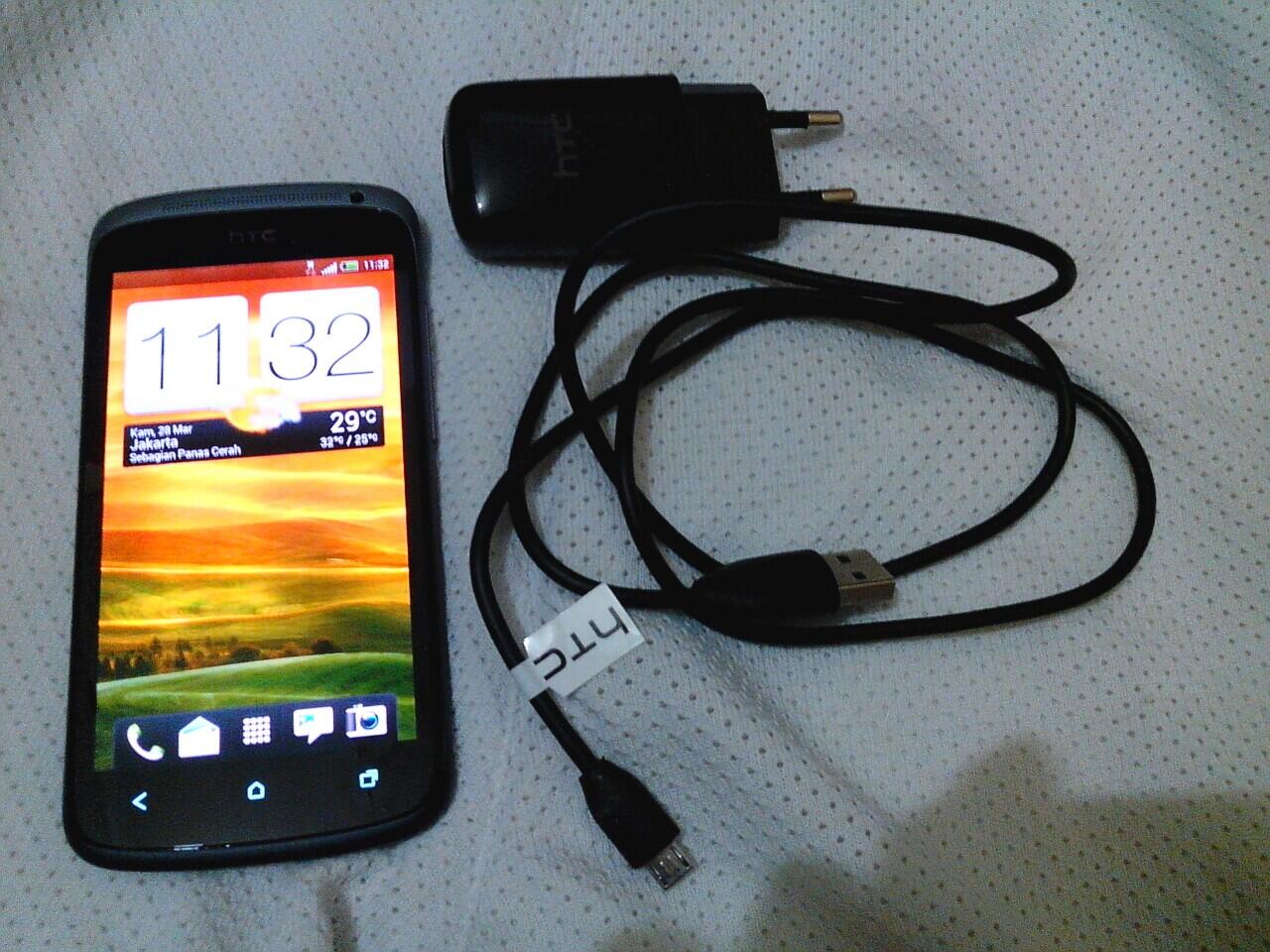 HTC ONE S istimewa mulus 100% paling murah