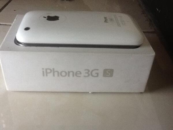 Wts Iphone 3Gs FU JB banyak pict dan full app | TT sama I4g Agan. Wajib Masuk!