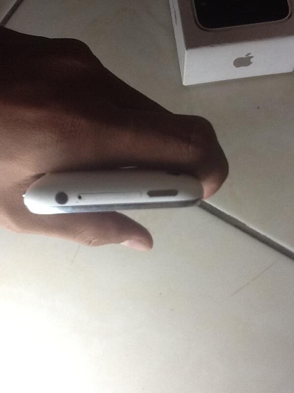 Wts Iphone 3Gs FU JB banyak pict dan full app | TT sama I4g Agan. Wajib Masuk!