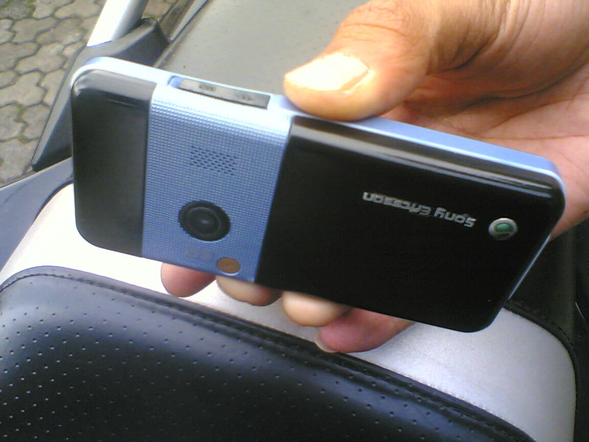 jual cepet sony ericsson k530 (butuh duit)(Bandung)
