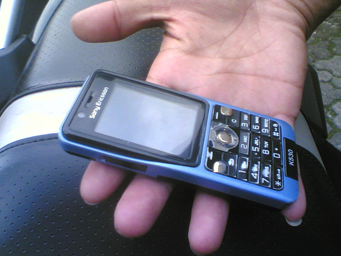 jual cepet sony ericsson k530 (butuh duit)(Bandung)