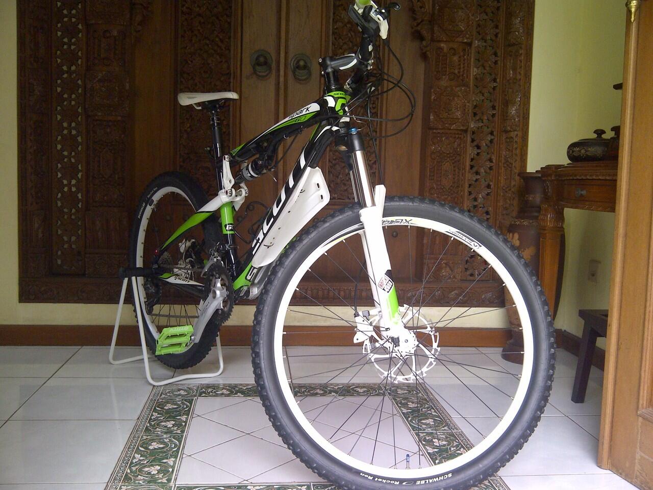 Terjual DIJUAL SEPEDA MTB SCOTT ROADBIKE PANASONIC LIPAT 