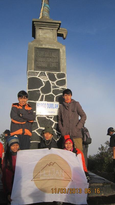 Komunitas HUJAN (Himpunan Jejak Anak Negri)