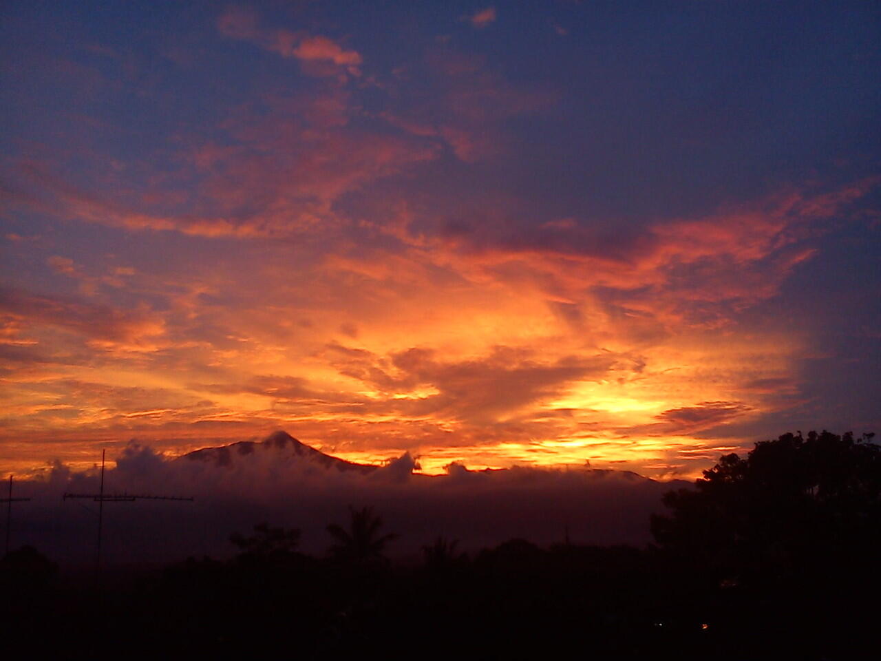 gambar sunset salatiga