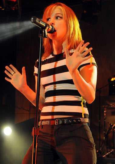 Scandal Vocalist Paramore