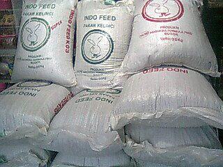 pelet INDOFEED dan SKR untuk kelinci