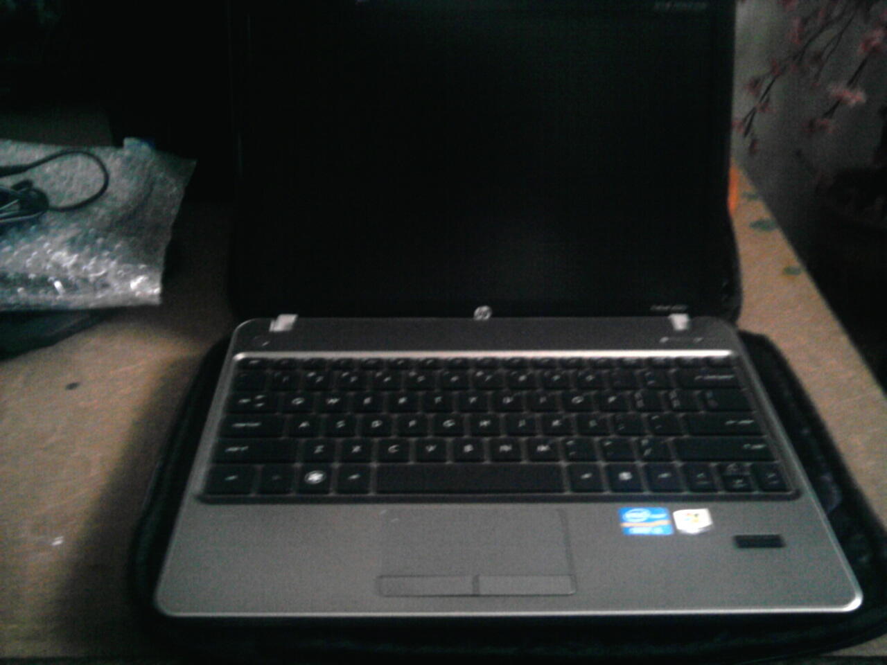 Core tm i5 2430m. НР ELITEBOOK 820 g3, i7, 6th, 8gb, 256 SSD, 13.3 inch Screen.