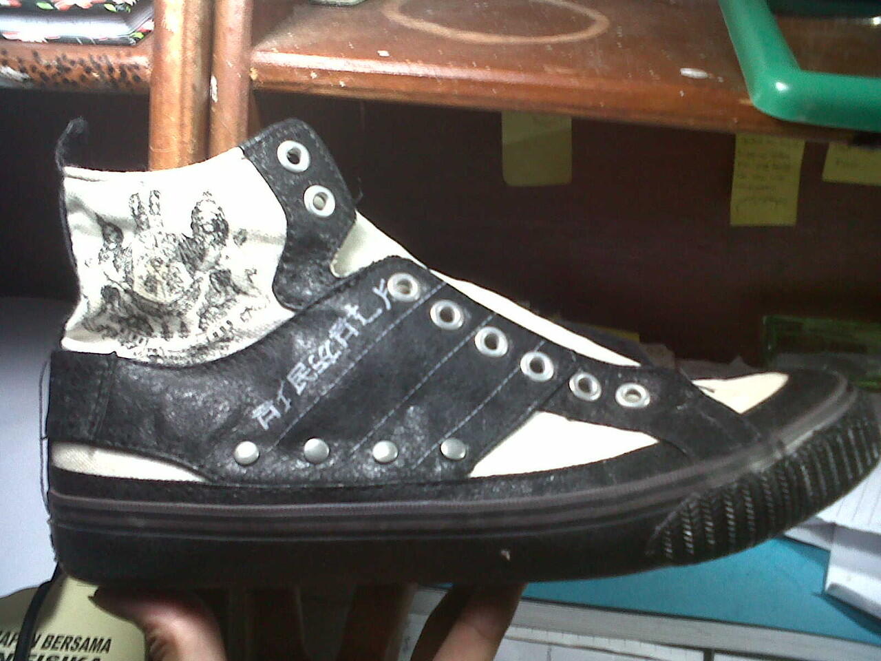 WTS JUAL CEPAT AIR WALK GUNERS 100% original 2nd