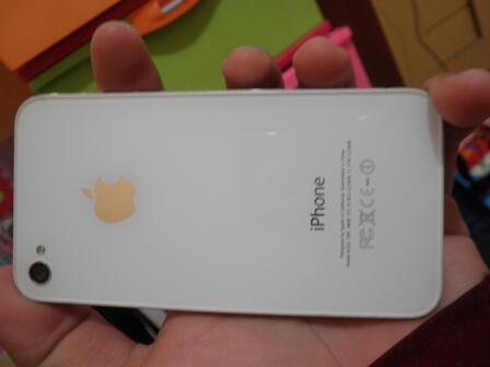 WTS> Iphone 4 32GB WHITE. Ex gr Resmi Ibox. fulset. OK