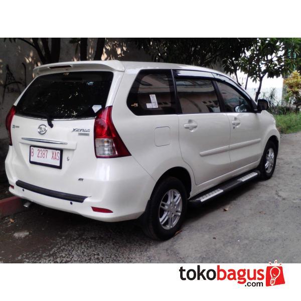 Anda mau kredit mobil 0% atau angsuran 1 juta-an?tanya saya "JURAGAN MOBIL"