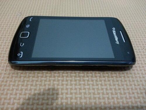 Blackberry Orlando 9380 Berrindo Baru Pakai 2 Bulan Mulus 99% Fullset TERMURAH !!!!!!
